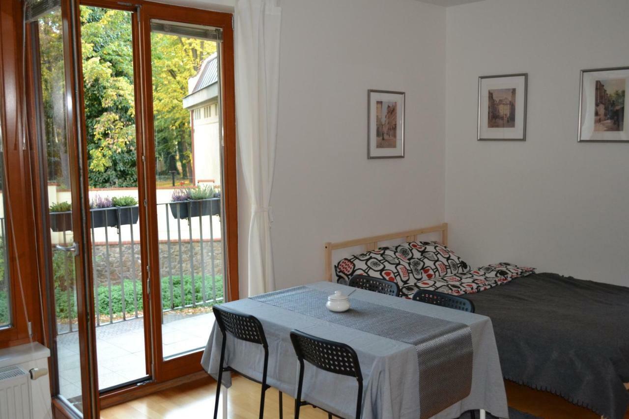 Apartment Flat In The Countryside Prag
